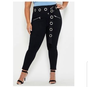 Grommet Belted Skinny High Waist Jeans.